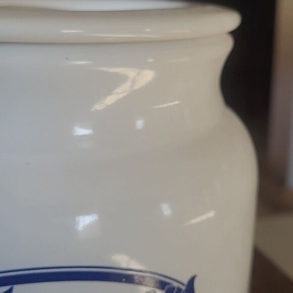 Vintage Famous Amos Ceramic White & Blue Collectible Canister cookie jar - Picture 12 of 15